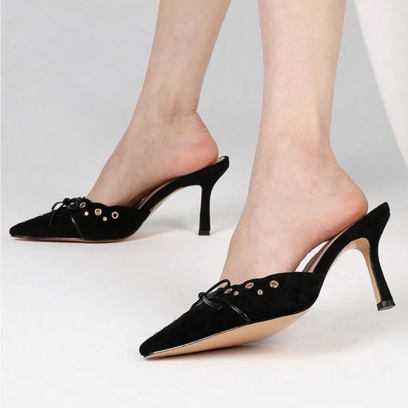 Black mule pumps with bow detail - Picture 5 of 5